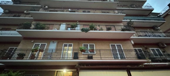 3 bedrooms Apartment in Rome, Italy No. 99627 34