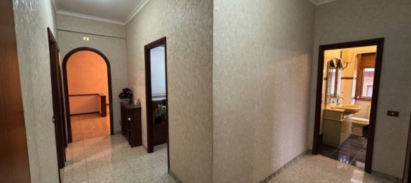 3 bedrooms Apartment in Rome, Italy No. 99627 24