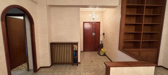 3 bedrooms Apartment in Rome, Italy No. 99627 5