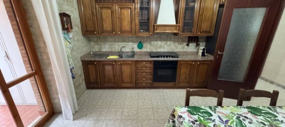 3 bedrooms Apartment in Rome, Italy No. 99627 8