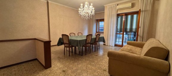 3 bedrooms Apartment in Rome, Italy No. 99627 11