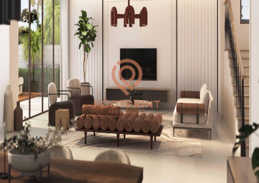 5 bedrooms Townhouse in Dubai, UAE No. 24168