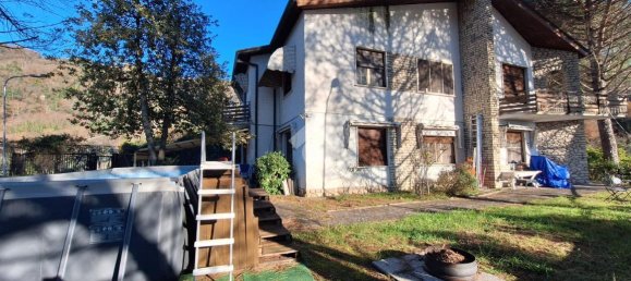 10 rooms Villa in Calice al Cornoviglio, Italy No. 4546 12