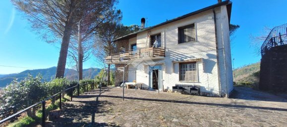 10 rooms Villa in Calice al Cornoviglio, Italy No. 4546 17