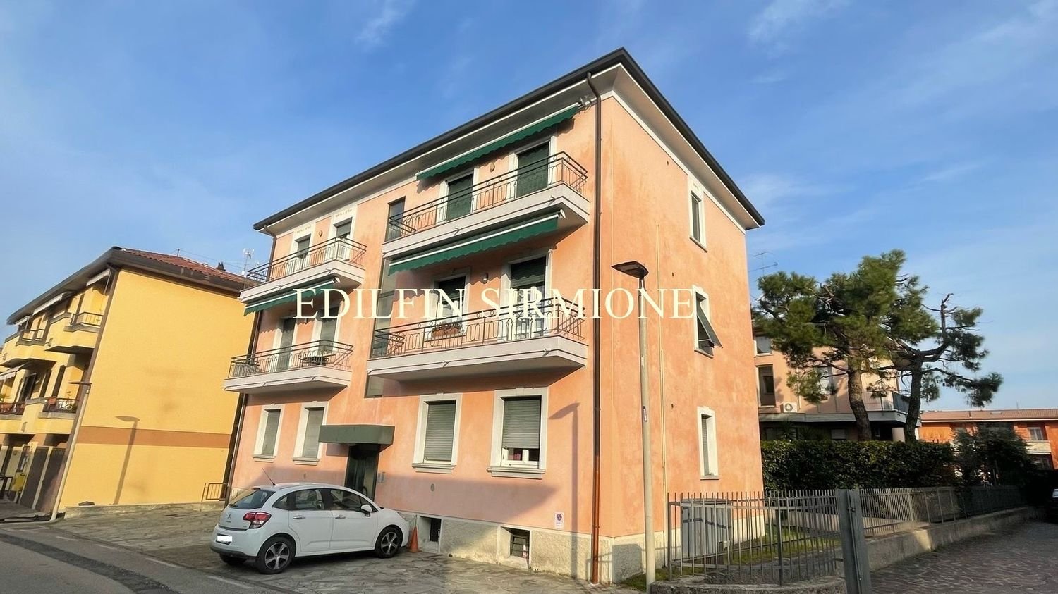 2 rooms Apartment in Desenzano del Garda, Italy No. 172053
