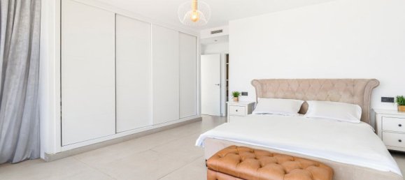 4 bedrooms Villa in Mijas, Spain No. 180017 11