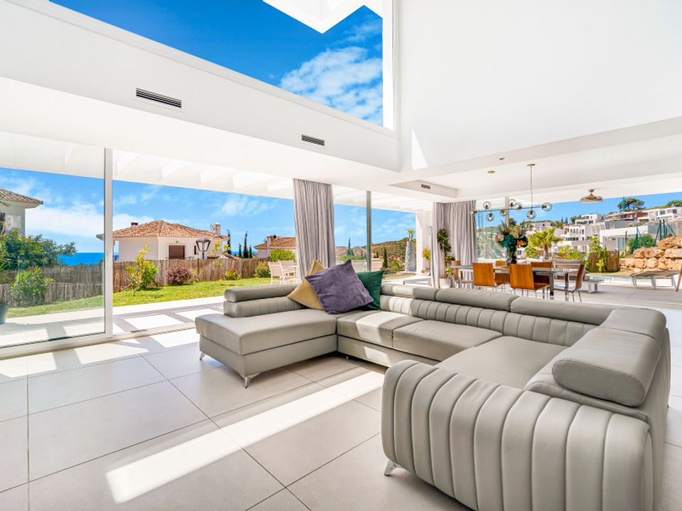 4 bedrooms Villa in Mijas, Spain No. 180017