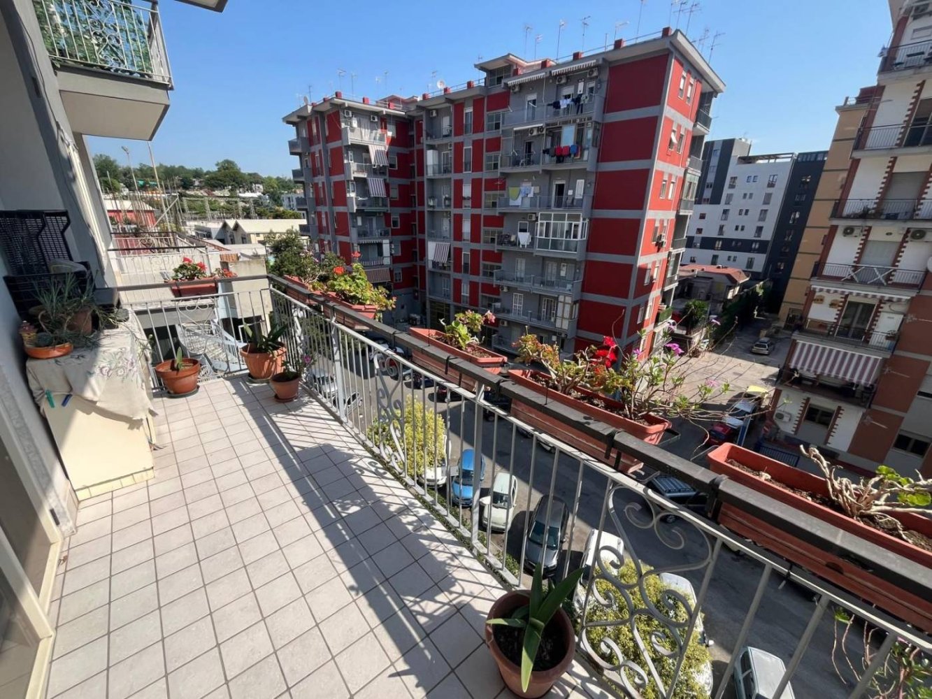 Apartamento de 2 dormitorios en Naples, Italy No. 260917