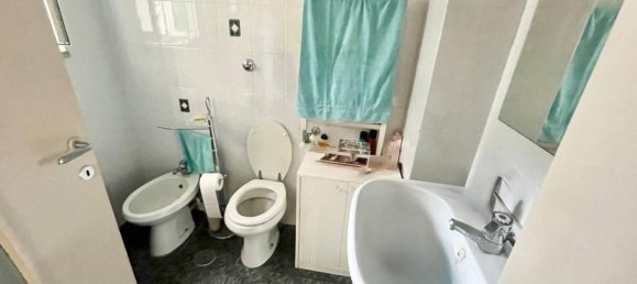 Apartamento de 2 dormitorios en Naples, Italy No. 260917 8