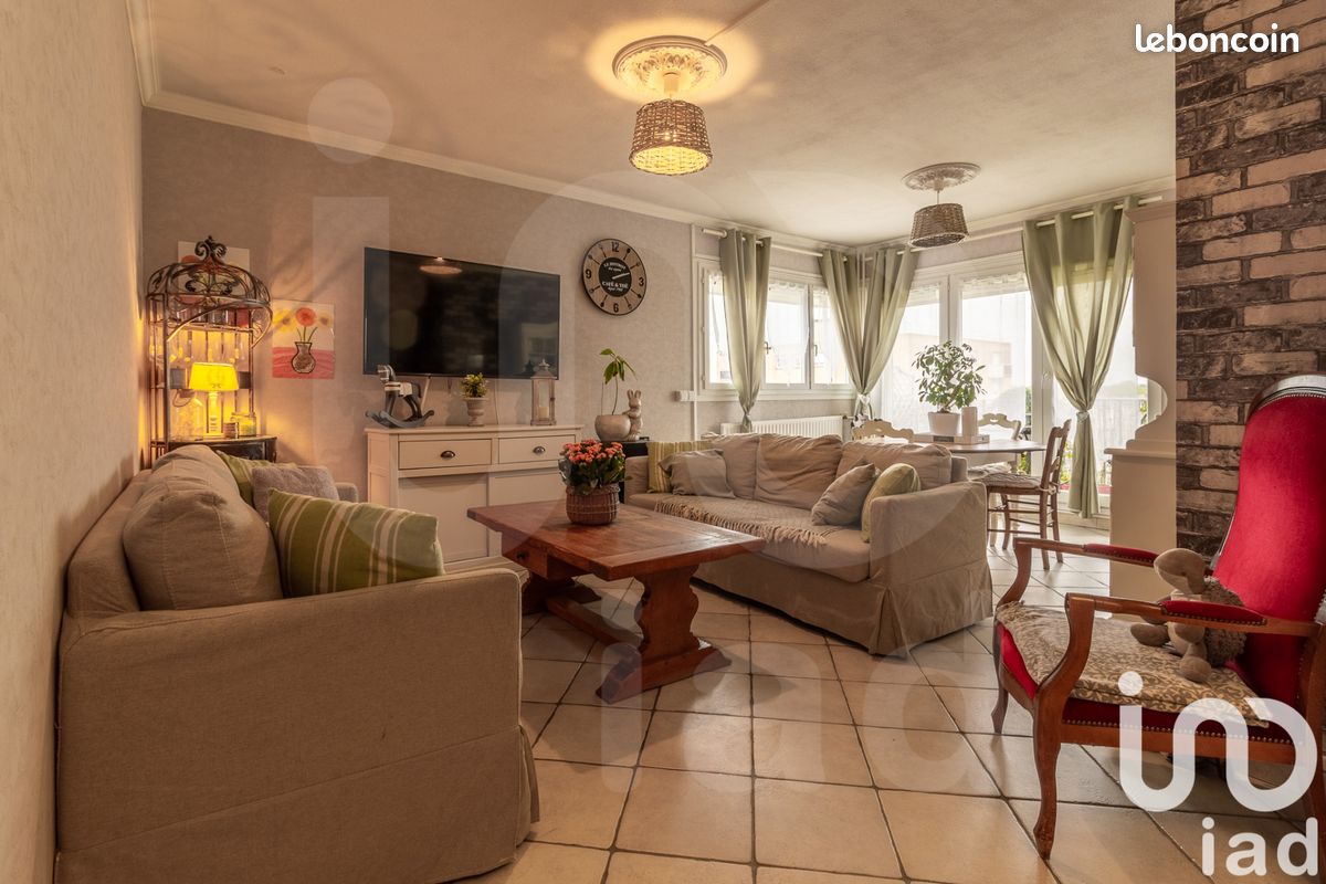 2 غرف نوم شقة في Compiegne, France رقم 238129