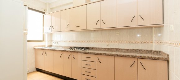 Apartamento de 3 dormitorios en Granada, Spain No. 158759 5