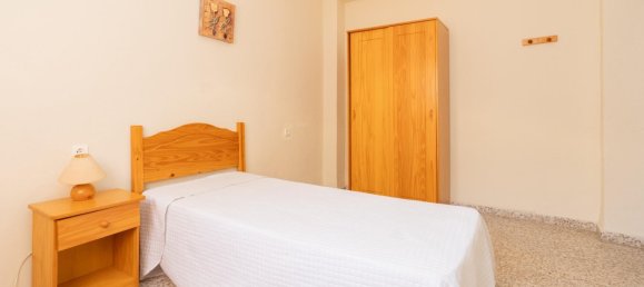 Apartamento de 3 dormitorios en Granada, Spain No. 158759 11