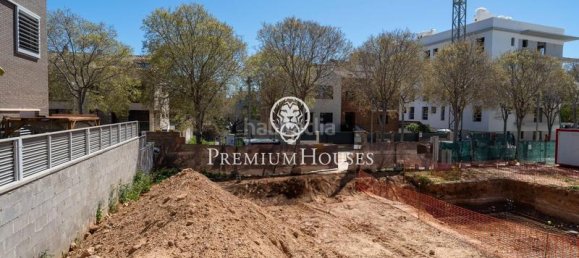 242m² Land in Vilanova i la Geltru, Spain No. 134250 2