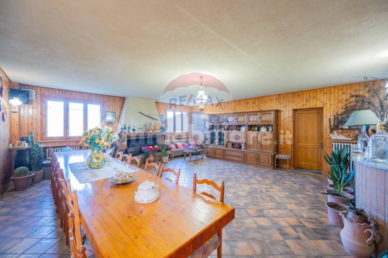 4 bedrooms Villa in Poviglio, Italy No. 273937