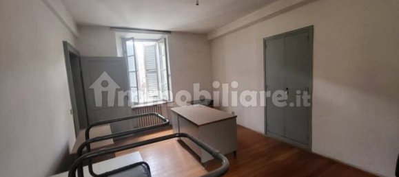 4 Schlafzimmer Haus in Borgosesia, Italy, Nr. 343225 8