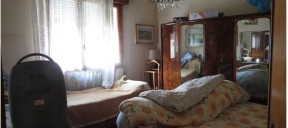 Квартира с 6 комнатами в Санта Мария ди Сала, Италия № 60087 7