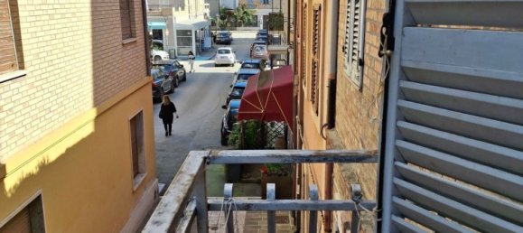 8-Zimmer Haus in Civitanova Marche, Italy, Nr. 8644 2