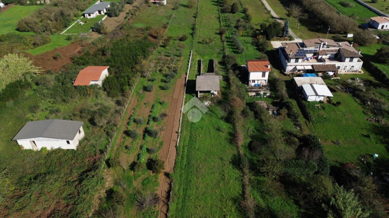 4 rooms House in San Cesareo, Italy No. 29562