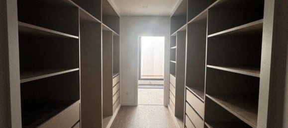 4 Schlafzimmer Villa in Seixal, Portugal, Nr. 14796 8