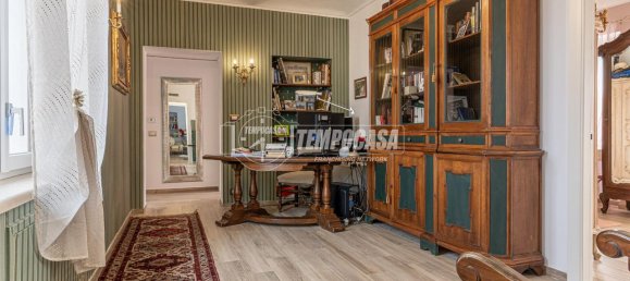 Casa de 9 divisões em Trofarello, Italy N.º 146288 30