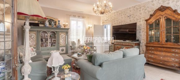 Casa de 9 divisões em Trofarello, Italy N.º 146288 8