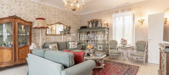 Casa de 9 divisões em Trofarello, Italy N.º 146288 9