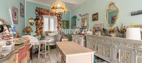 Casa de 9 divisões em Trofarello, Italy N.º 146288 6