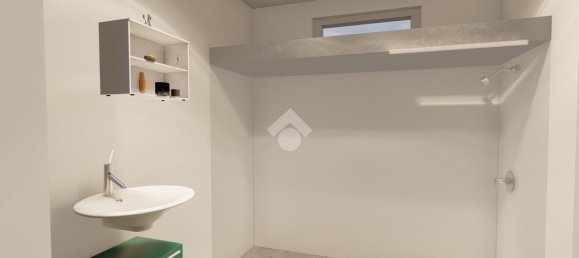 5 rooms House in Udine, Italy No. 24346 24