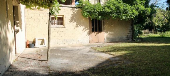 5 rooms House in Udine, Italy No. 24346 4