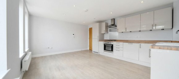 2 bedrooms Apartment in London, United Kingdom No. 7590 7