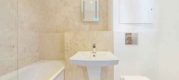 2 bedrooms Apartment in London, United Kingdom No. 7590 23