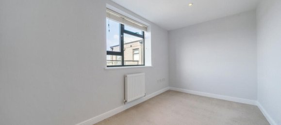 2 bedrooms Apartment in London, United Kingdom No. 7590 11