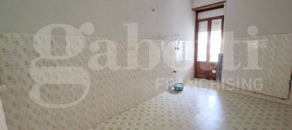 3 bedrooms Apartment in Sora, Italy No. 163043 6