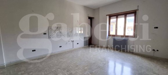 3 bedrooms Apartment in Sora, Italy No. 163043 7