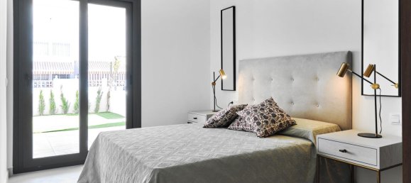 Bungalow de 2 dormitorios en Torrevieja, Spain No. 45899 74