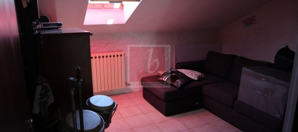 Duplex de 4 divisões em Laveno-Mombello, Italy N.º 315069 15