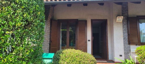 Casa de 3 habitaciónes en Fagnano Olona, Italy No. 92966 4