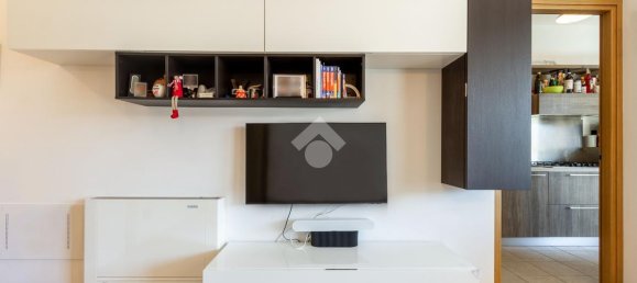 3 rooms Apartment in Rome, Italy No. 39318 17