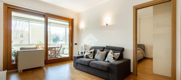 3 rooms Apartment in Rome, Italy No. 39318 5