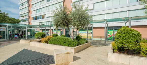 3 rooms Apartment in Rome, Italy No. 39318 34