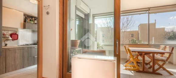 3 rooms Apartment in Rome, Italy No. 39318 7