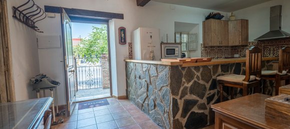 2 bedrooms House in Linares, Spain No. 153089 3