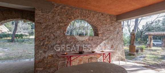 5 bedrooms House in Campello sul Clitunno, Italy No. 178523 5