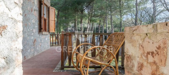 5 bedrooms House in Campello sul Clitunno, Italy No. 178523 6