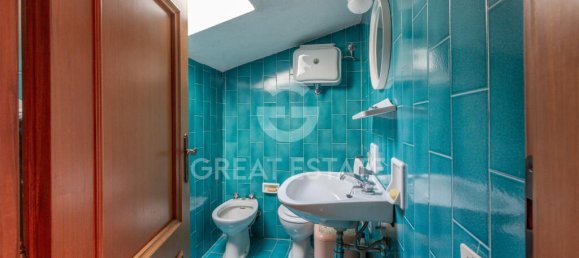 5 bedrooms House in Campello sul Clitunno, Italy No. 178523 27