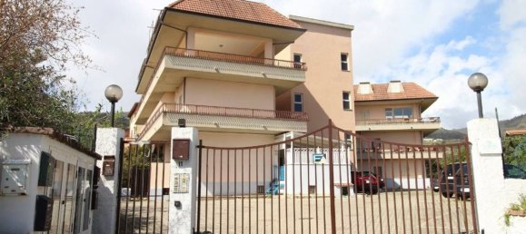 3 rooms Apartment in Montepaone, Italy No. 276619 14