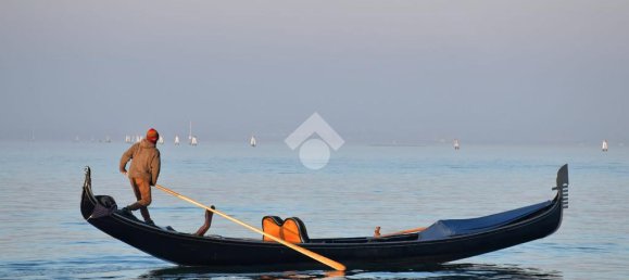 1 bedroom Apartment in Venice, Italy No. 109557 17