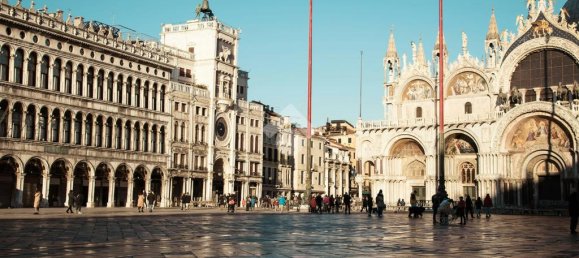 1 bedroom Apartment in Venice, Italy No. 109557 30