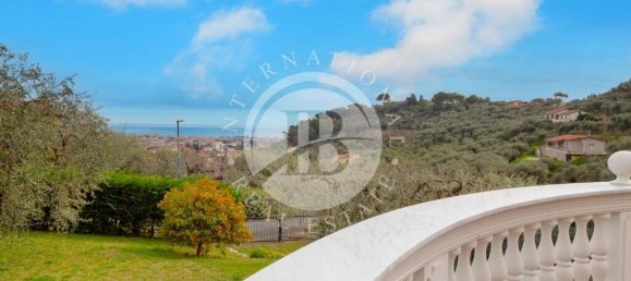 5 bedrooms Villa in Diano Marina, Italy No. 129993 14