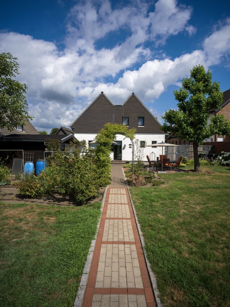 4-salle Maison à Recklinghausen, Germany No. 234540